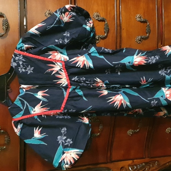 Vtg Hawaiian Puff Sleeve Lotus Flower Print Dress sz Small - Picture 4 of 5